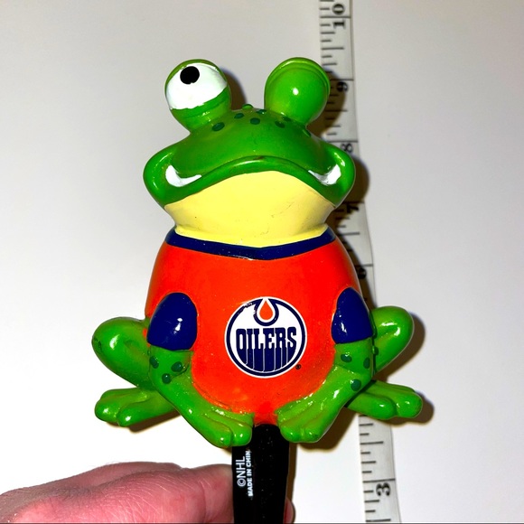 2 Oilers Frog Plant Stakes - Picture 6 of 7